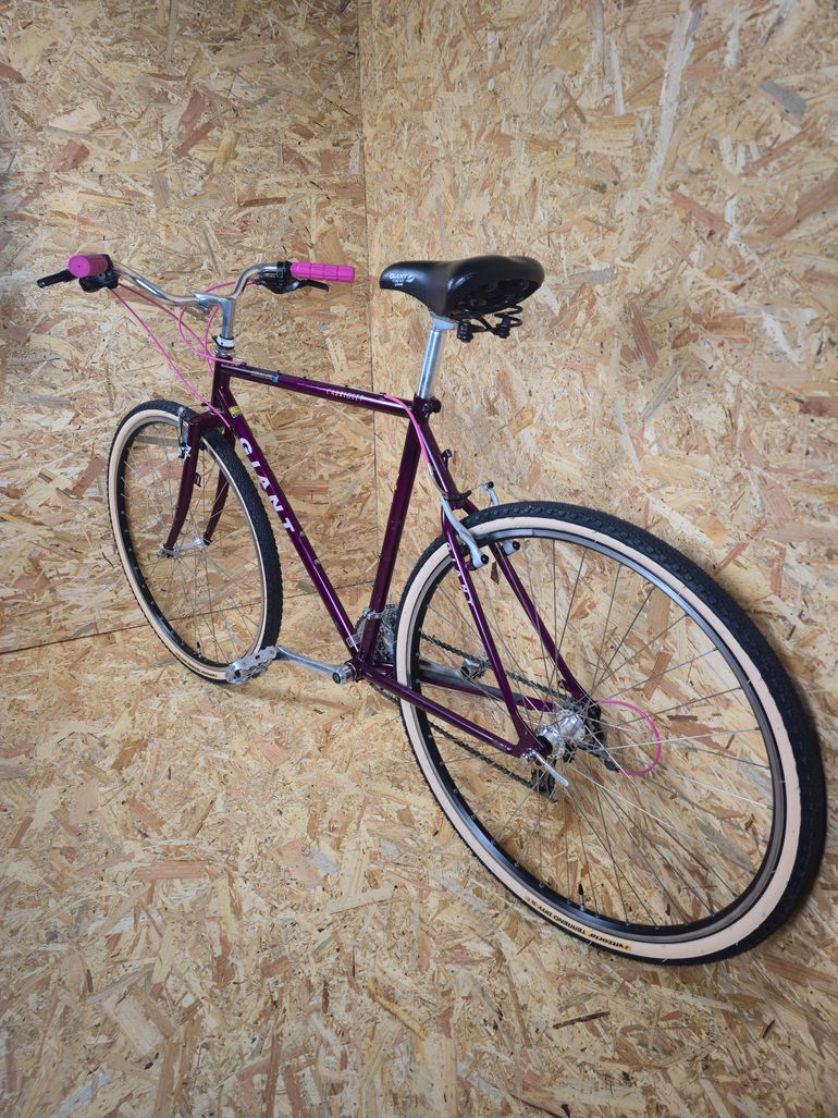 Used Giant Giant Cabriolet Vintage Steel Gravel / Commuter 1996 Urban, Purple — image 10 of 13