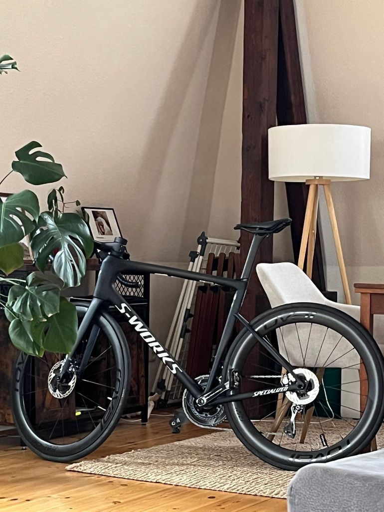 Used S Works Tarmac SL8 2024 Road & Gravel — image 2 of 8