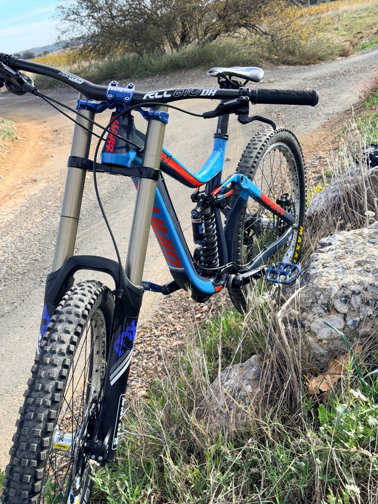 Used Giant Glory 27.5 2 2015 2015 Mountainbike, Blau, 27.5 — image 2 of 3