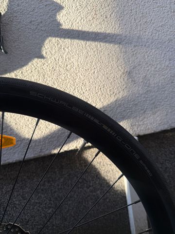 Used Canyon Roadlite Shimano 105 2021 Road & Gravel, Light Gray — image 7 of 9