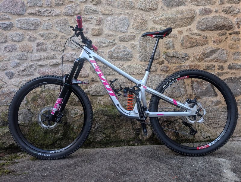 Używany Pivot Firebird 29 Pro XT/XTR 2023 2023 Mountainbike — zdjęcie 2 z 20