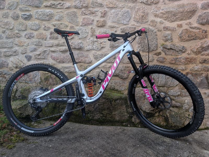 Używany Pivot Firebird 29 Pro XT/XTR 2023 2023 Mountainbike — zdjęcie 7 z 20