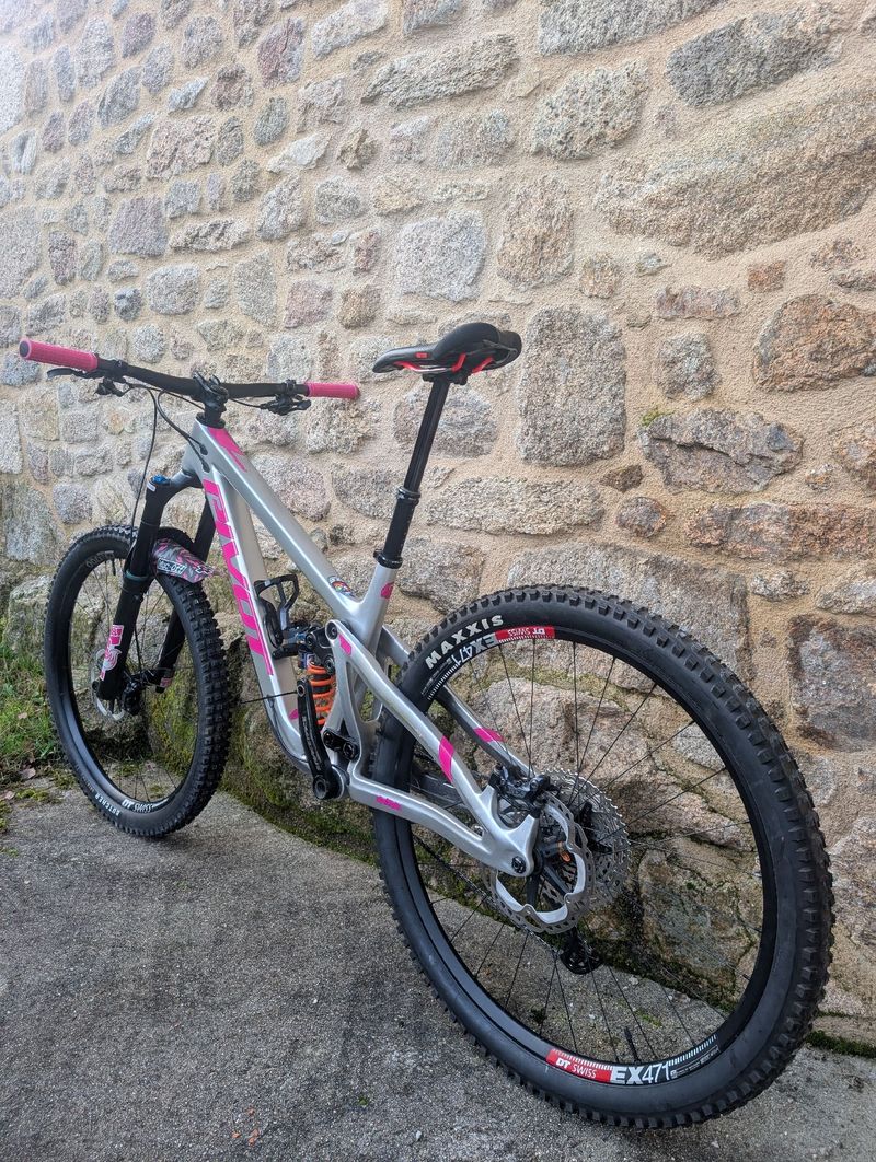 Używany Pivot Firebird 29 Pro XT/XTR 2023 2023 Mountainbike — zdjęcie 4 z 20