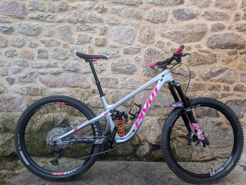 Używany Pivot Firebird 29 Pro XT/XTR 2023 2023 Mountainbike — zdjęcie 1 z 20