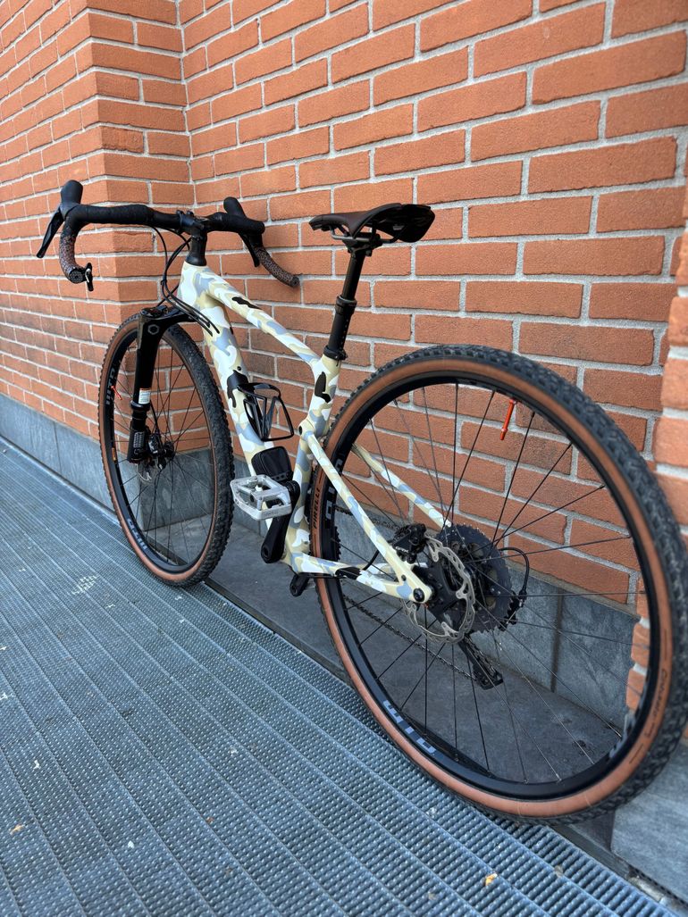 Used Cannondale Topstone Carbon 2 Lefty 2024 2024 Road & Gravel, Orange — image 2 of 7