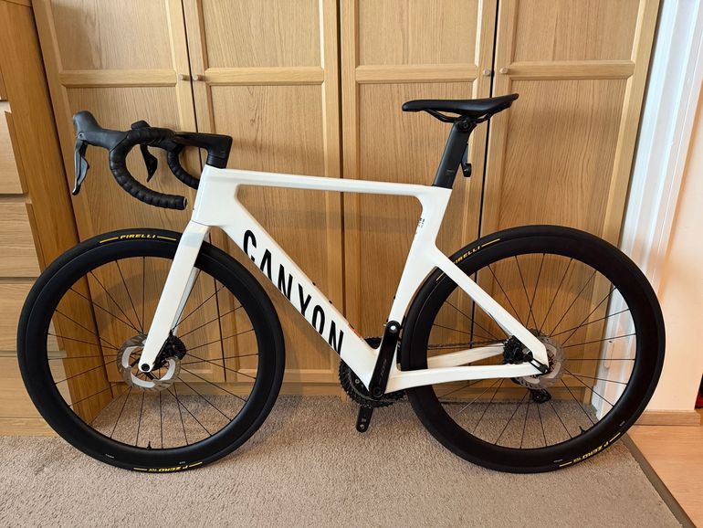 Used Canyon Aeroad CF SLX 7 Di2 C46 2025 2025 Road & Gravel, White — image 2 of 8