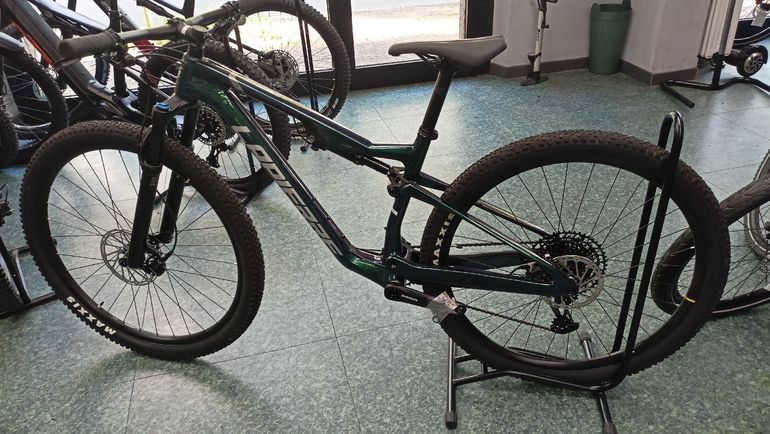 Used Lapierre XR 5.9 2023 2023 Mountainbike, Green, 29 — image 2 of 5