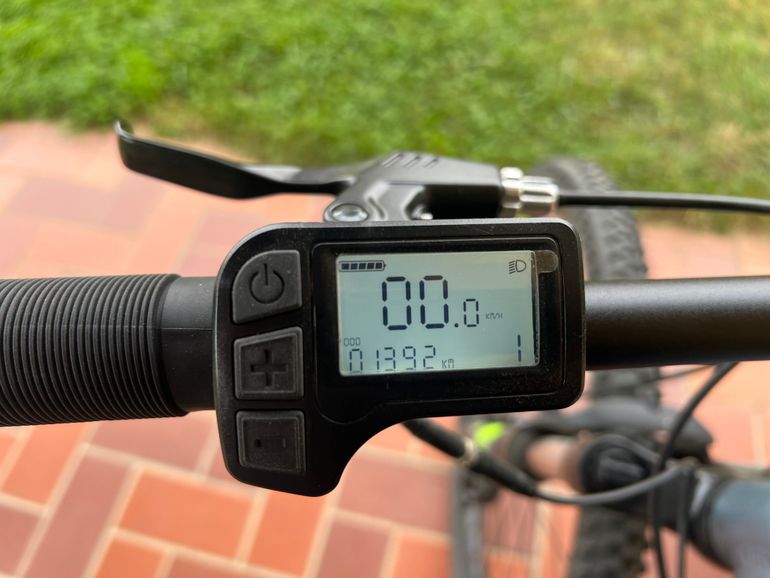 Used ROCKRIDER 27.5" E-ST 100 ELECTRIC MOUNTAIN BIKE 2021 2021 Mountainbike — image 3 of 8
