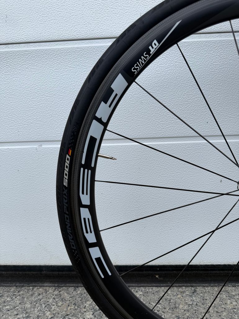 Used Trek Émonda SL 6 2020 2020 Road & Gravel — image 6 of 8