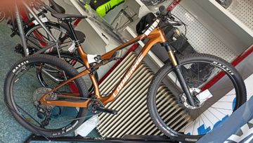 Used Lapierre XRM 8.9 2023 2023 Mountainbike, Orange, 29 — image 1 of 8