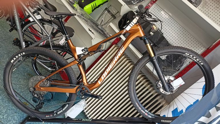 Used Lapierre XRM 8.9 2023 2023 Mountainbike, Orange, 29 — image 1 of 8