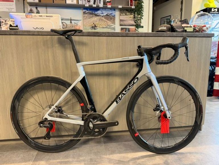 Used Basso Diamante SV Shimano Ultegra 8170 Di2 2025 Maat 53 2025 Road & Gravel, Light Gray — image 1 of 3