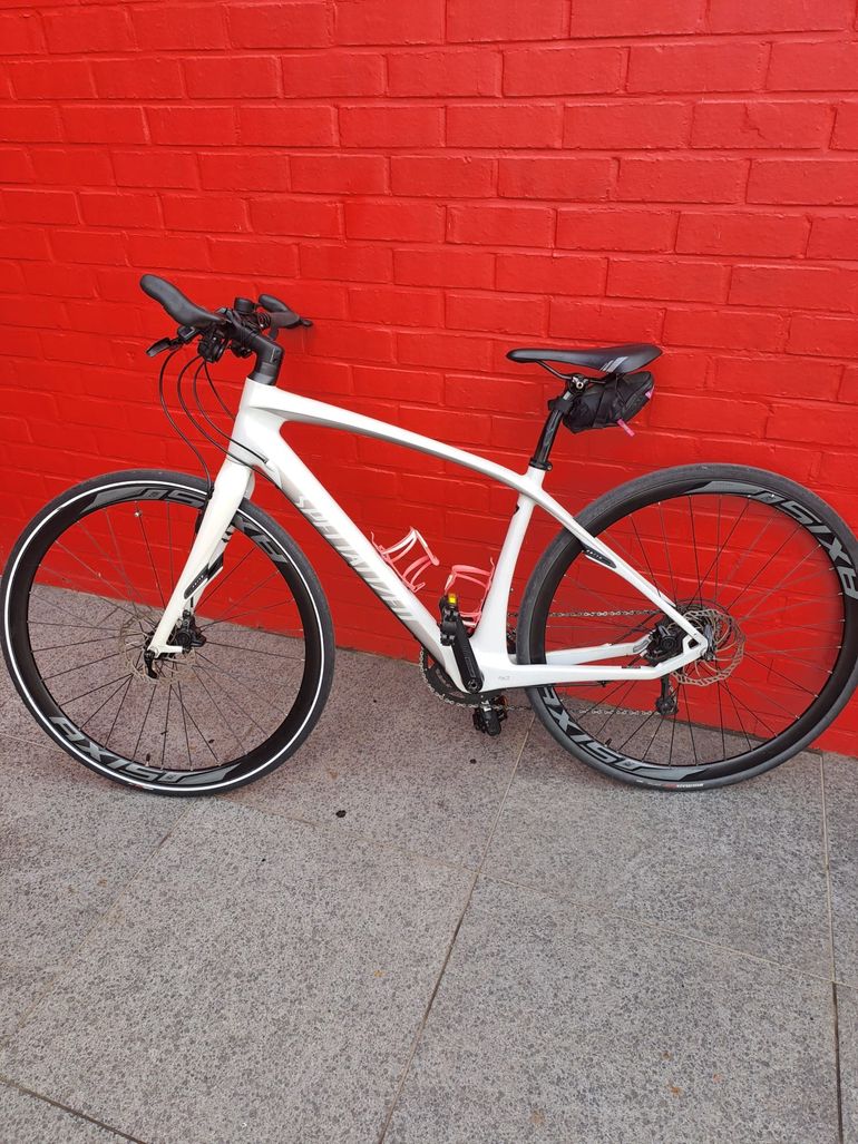 Used Specialized Vita Expert Carbon 2017 2017 Urban, White — image 3 of 8