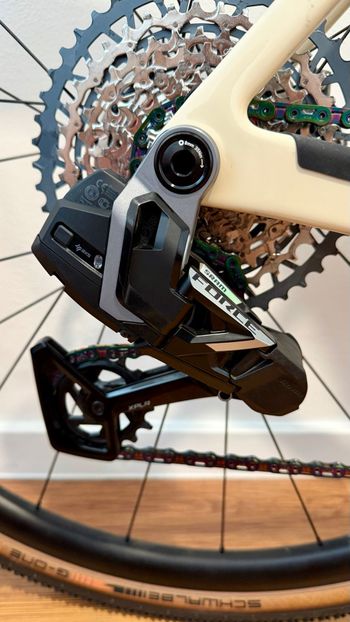 Used Canyon Grail CF SL 7 AXS 2024 2024 Road & Gravel, Black — image 3 of 9