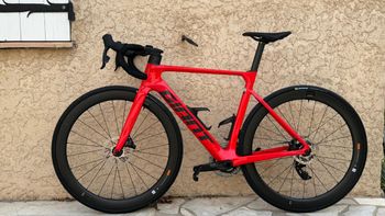 Used Giant Propel Advanced Pro 1 2023 2023 Road & Gravel, Red — image 2 of 7