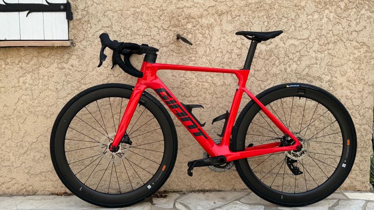 Used Giant Propel Advanced Pro 1 2023 2023 Road & Gravel, Red — image 2 of 7