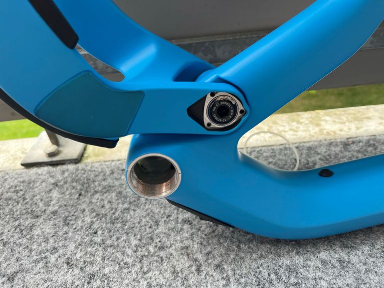 Used Canyon Neuron CF 9 2021 Frameset 2021 Mountainbike — image 10 of 11
