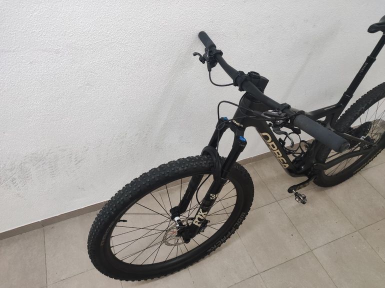 Used Orbea OIZ M11 AXS 2023 2023 Mountainbike, Black, 29 — image 8 of 12