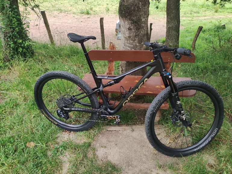 Used Orbea OIZ M11 AXS 2023 2023 Mountainbike, Negro — image 2 of 10