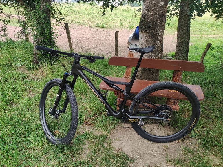 Used Orbea OIZ M11 AXS 2023 2023 Mountainbike, Negro — image 1 of 10