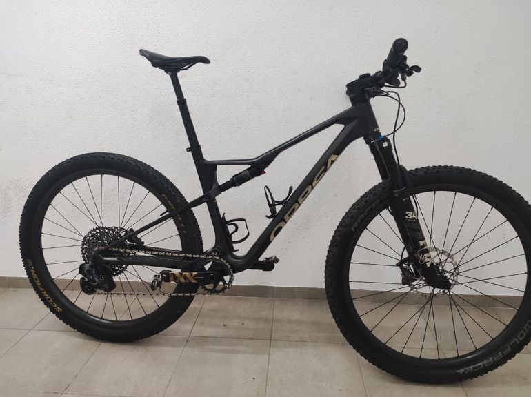 Used Orbea OIZ M11 AXS 2023 2023 Mountainbike, Black, 29 — image 1 of 12