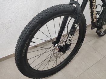 Used Orbea OIZ M11 AXS 2023 2023 Mountainbike, Black, 29 — image 9 of 12
