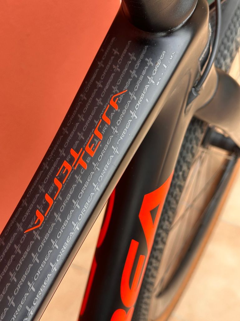 Used Orbea TERRA M20 2022 2022 Road & Gravel, Negro — image 14 of 18