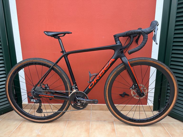 Used Orbea TERRA M20 2022 2022 Road & Gravel, Negro — image 2 of 18