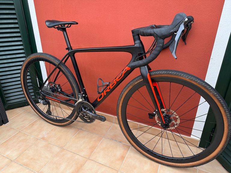 Used Orbea TERRA M20 2022 2022 Road & Gravel, Negro — image 3 of 18