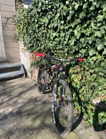 Used Scott Scale Shimano Deore XT 2015 Mountainbike, Black — image 3 of 3