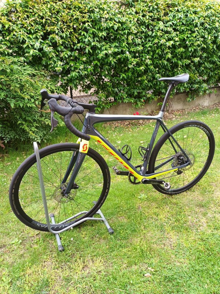 Used Scott SCOTT Addict 30 Disc 2020 Road & Gravel, Light Gray — image 10 of 10