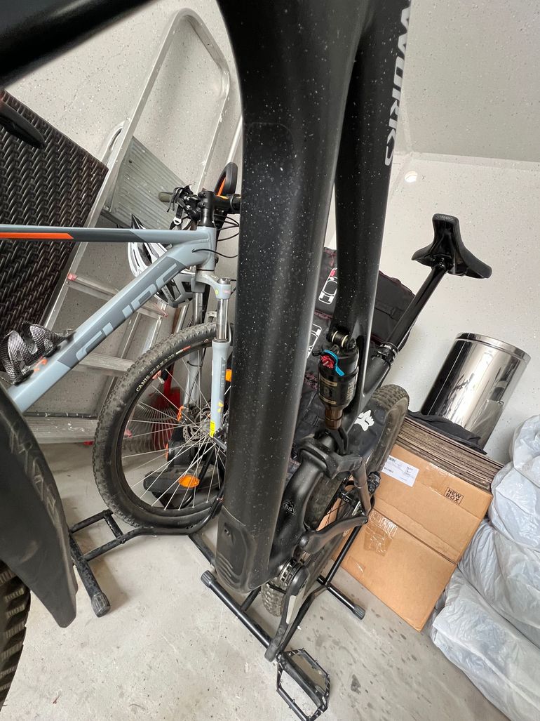 Used Specialized S-Works Stumpjumper 15 Frameset - FOX FLOAT GENIE Factory 2025 Frameset 2025 Mountainbike, Black, 27.5 — image 4 of 4