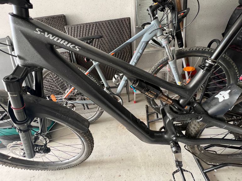 Used Specialized S-Works Stumpjumper 15 Frameset - FOX FLOAT GENIE Factory 2025 Frameset 2025 Mountainbike, Black, 27.5 — image 1 of 4