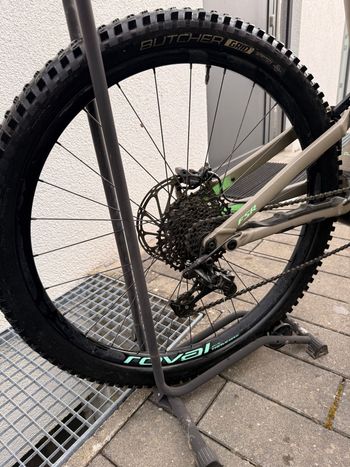 Used Specialized Men's Turbo Levo Comp 2019 2019 Mountainbike, Orange, 29 — image 3 of 4