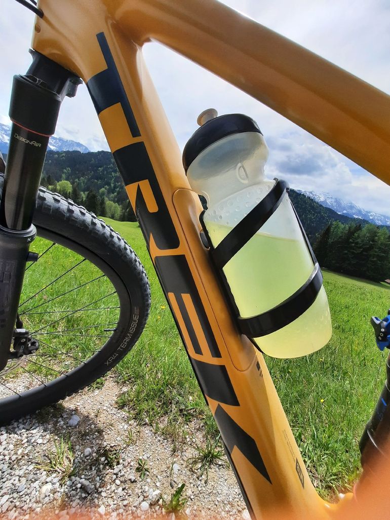 Used Trek Top Fuel 9.8 GX AXS Gen 3 2023 2023 Mountainbike, Orange, 29 — image 3 of 4