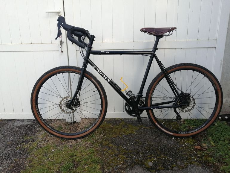 Used Surly Straggler 2020 2020 Road & Gravel, Schwarz — image 1 of 3