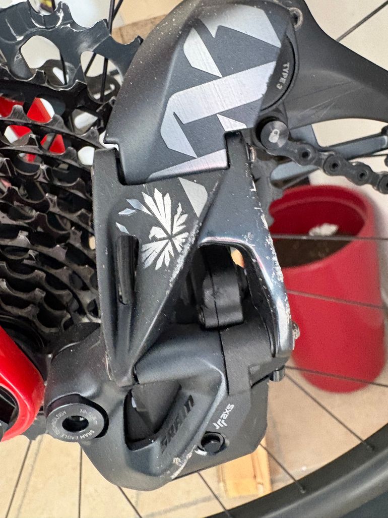 Used Trek Supercaliber SRAM XX1 Eagle AXS 2021 Mountainbike, Orange — image 12 of 17