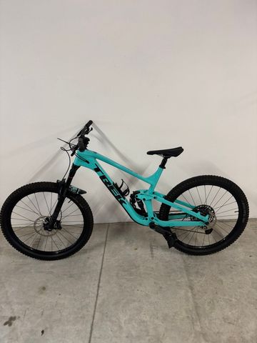 Used Trek Slash 8 Gen 5 2022 2022 MTB