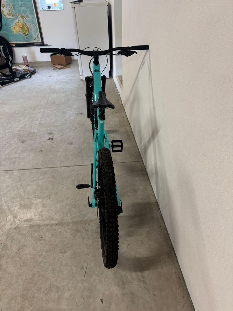 Used Trek Slash 8 Gen 5 2022 2022 Mountainbike, Blau, 29 — image 3 of 4