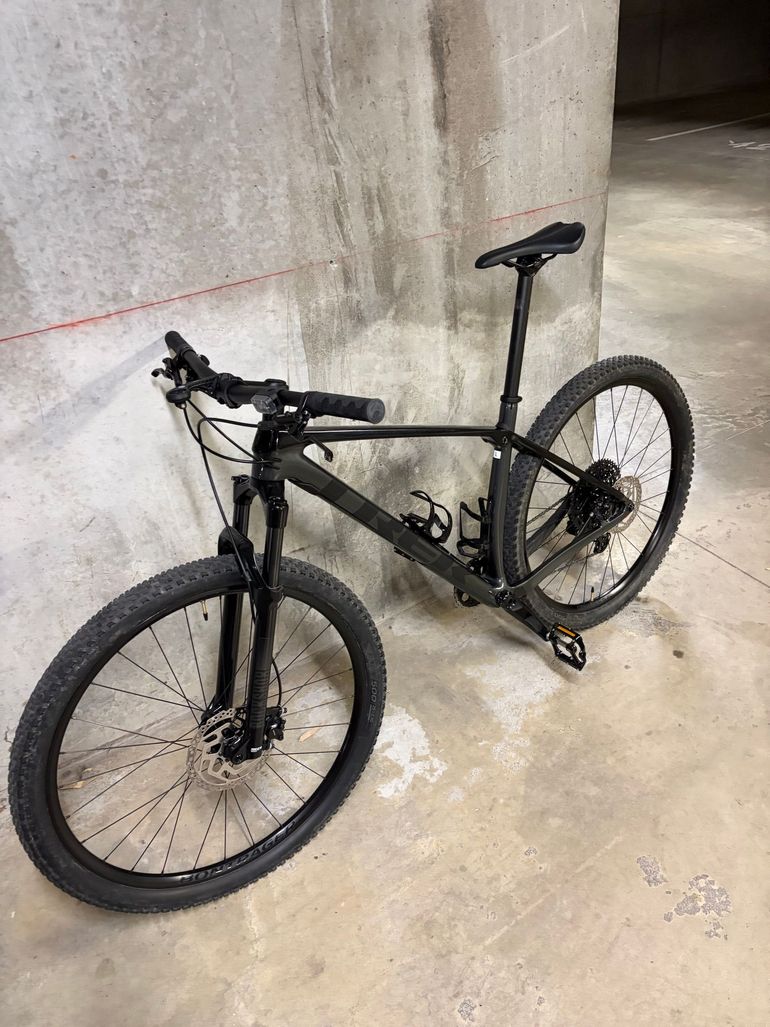Used Trek Procaliber 9.5 2023 Frameset 2023 Mountainbike — image 2 of 9
