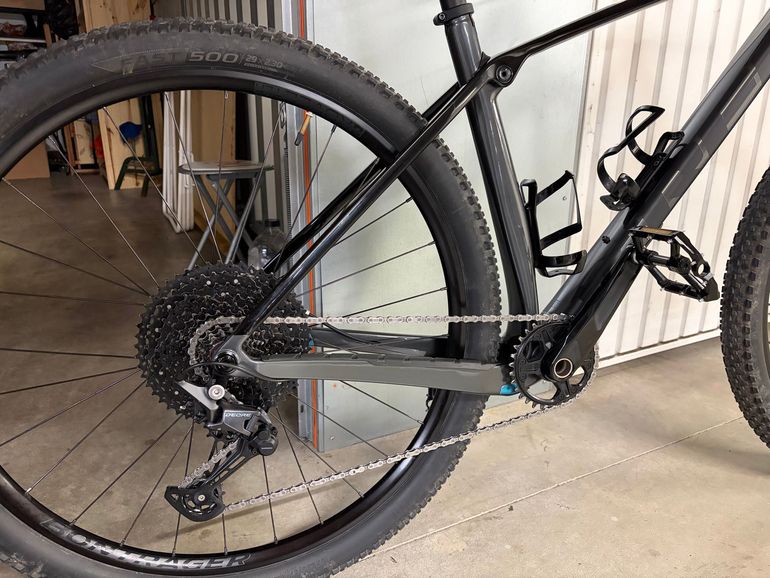 Used Trek Procaliber 9.5 2023 Frameset 2023 Mountainbike — image 3 of 9