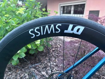 Used Colnago V3 Disc Rival AXS Bike 2024 2024 Road & Gravel — image 8 of 10