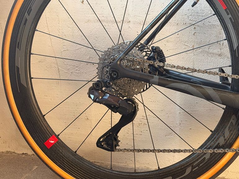 Used Giant TCR Advanced SL Disc 1 2024 2024 Road & Gravel, Black — image 3 of 10