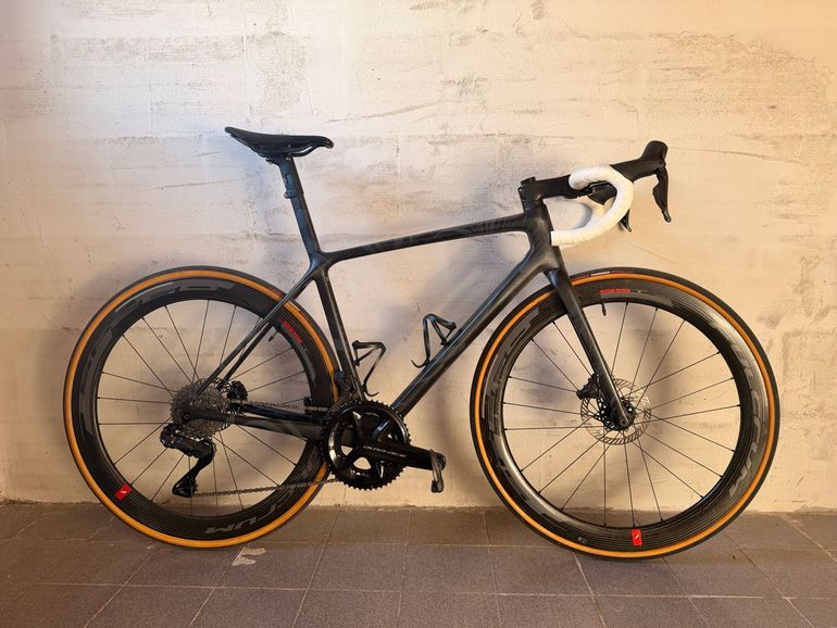 Used Giant TCR Advanced SL Disc 1 2024 2024 Road & Gravel, Black — image 1 of 10
