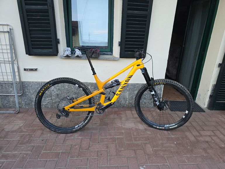 Used Canyon Spectral 29 CF 8 2023 2023 Mountainbike, Orange, 29 — image 1 of 4