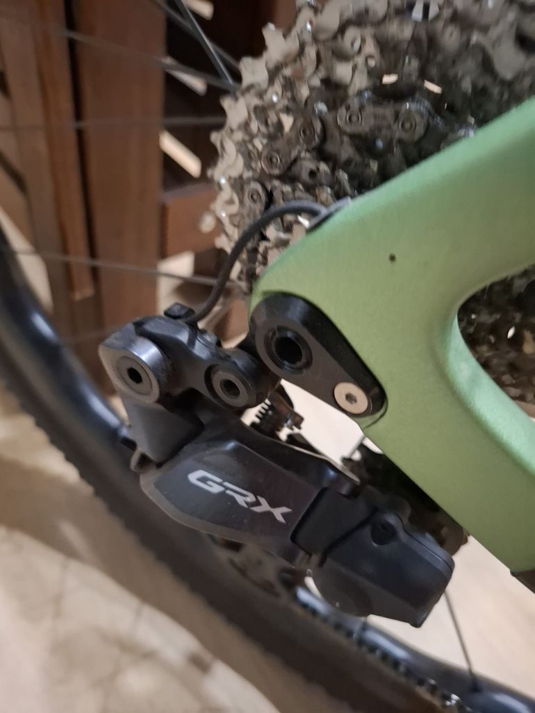 Used Pinarello GREVIL F5 - SHIMANO GRX 610 2025 2025 Road & Gravel, Grün — image 3 of 7
