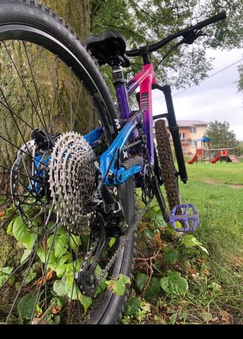 Used Norco Shore 2 2023 2023 Mountainbike, Purple, 27.5 — image 3 of 7