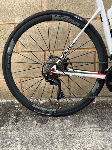 Used CUBE ATTAIN Pro Disc 2018 2018 Road & Gravel, White — image 3 of 23