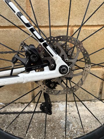 Used CUBE ATTAIN Pro Disc 2018 2018 Road & Gravel, White — image 14 of 23