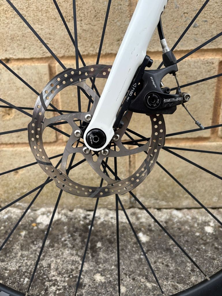 Used CUBE ATTAIN Pro Disc 2018 2018 Road & Gravel — image 13 of 23